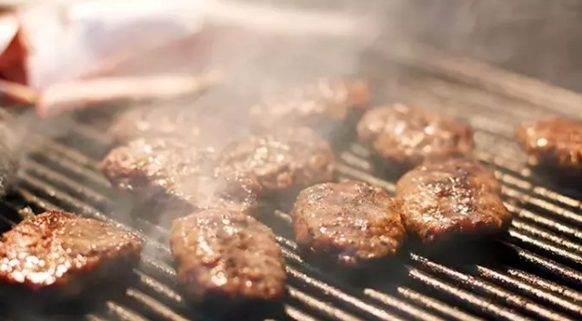 kofte-diye-bakin-ne-yedirmislertnbazitpu0