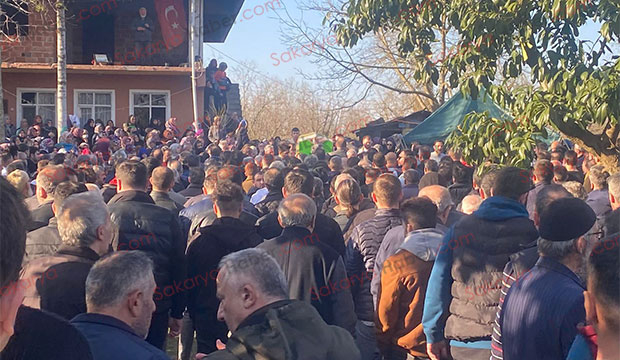 Kombi faciasında ölen 3 kişiye acı veda