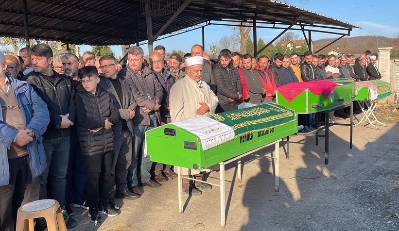 Kombi faciasında ölen 3 kişiye acı veda