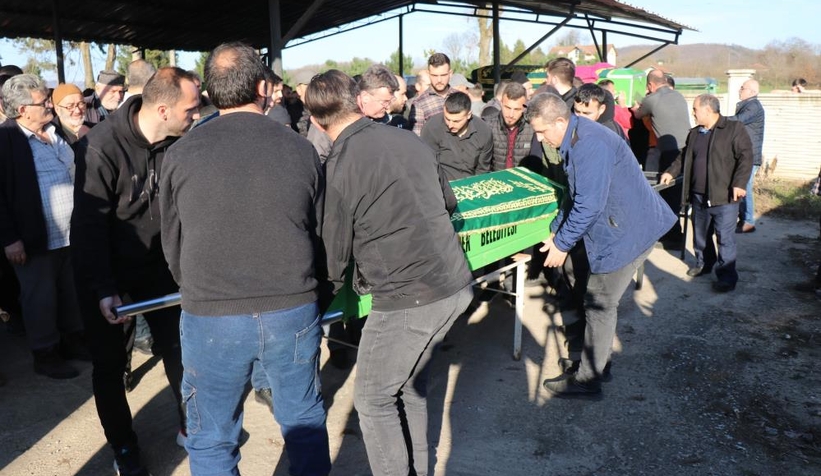 Kombi faciasında ölen 3 kişiye acı veda