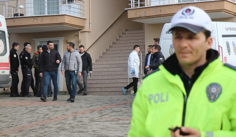 Komiser cinnet geçirdi: 3 ölü, 1 yaralı