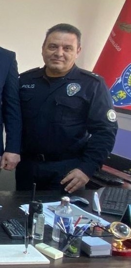 Komiser cinnet geçirdi: 3 ölü, 1 yaralı