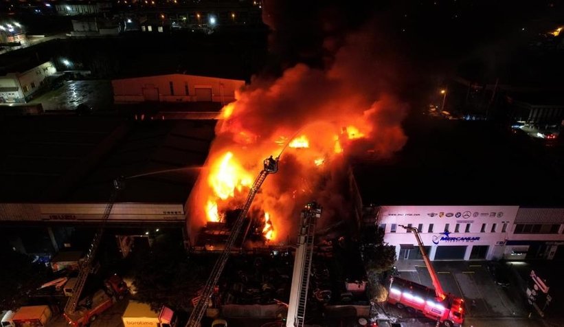 Komşuda büyük yangın