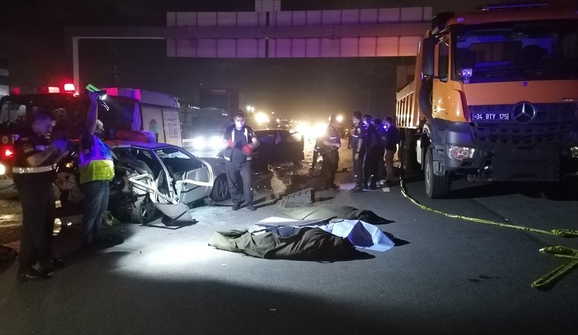 Komşuda korkunç kaza: 3 ölü, 2 yaralı