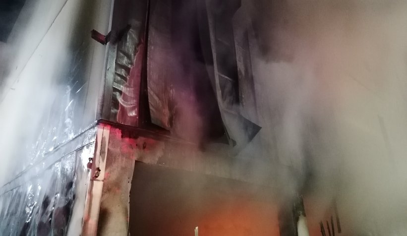 Komşuda silah fabrikasında yangın