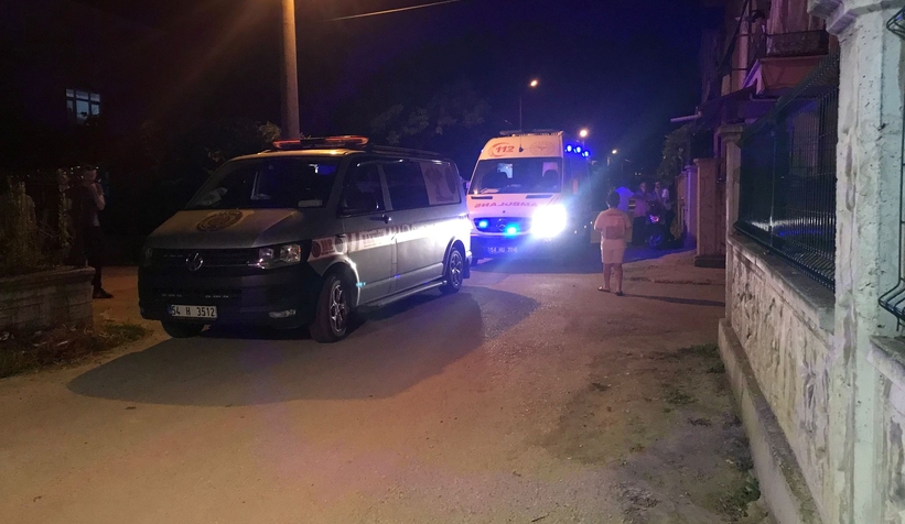 Komşular haber alamayınca ekipler eve girdi