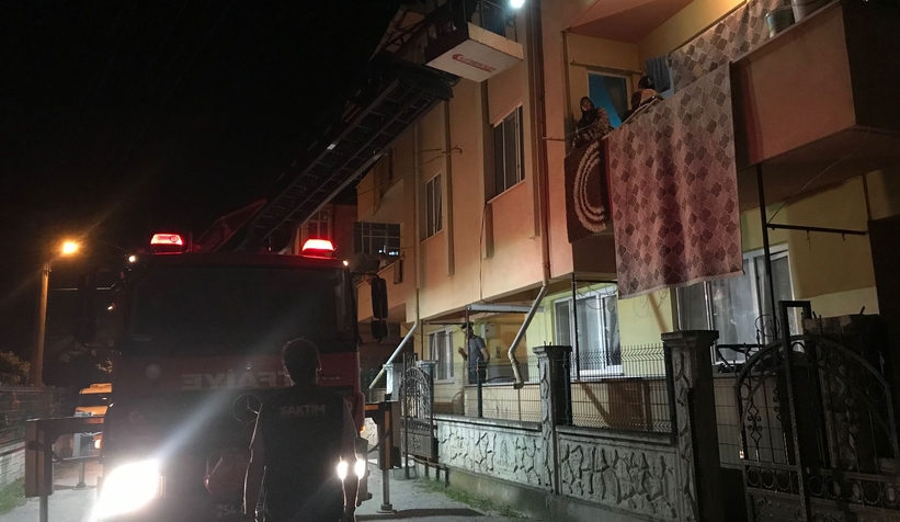 Komşular haber alamayınca ekipler eve girdi