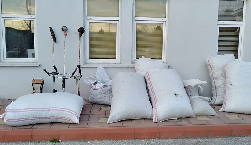 Komşularını soyan hırsızlar yakalandı