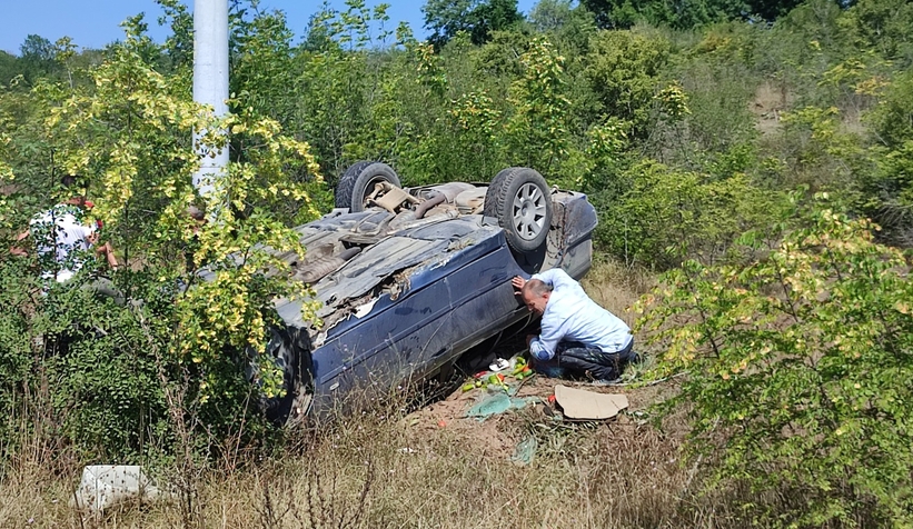 Kontrolden çıkan otomobil takla attı: 2 yaralı