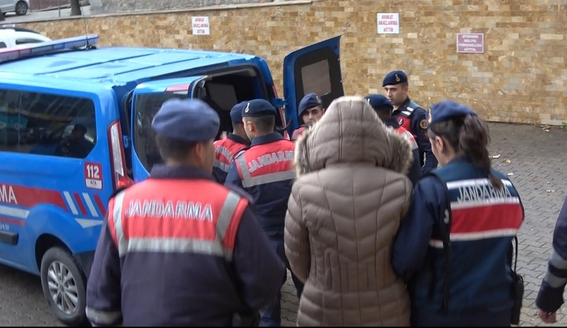 Köpek katliamında 4 kişiye tahliye