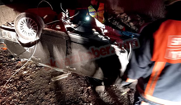 Köprüden aşağı düşen otomobilden sağ çıktı