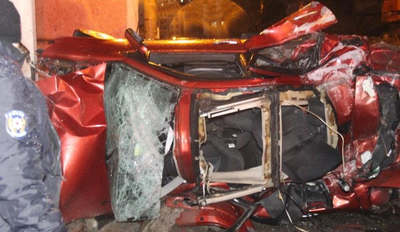 Korkunç kaza; Anne-baba öldü, kızları ağır yaralandı