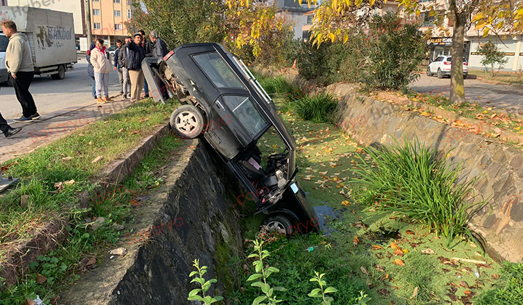 Korkutan kaza: kanala uçtu