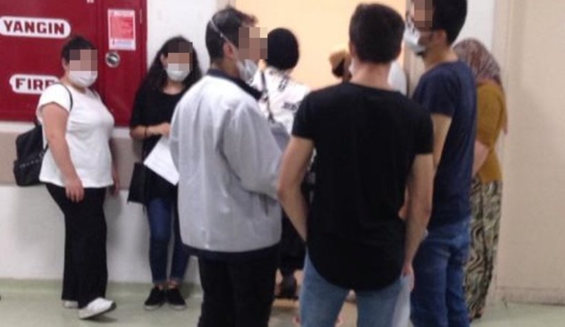 Korona hastanesinde maske ve sosyal mesafe skandalı