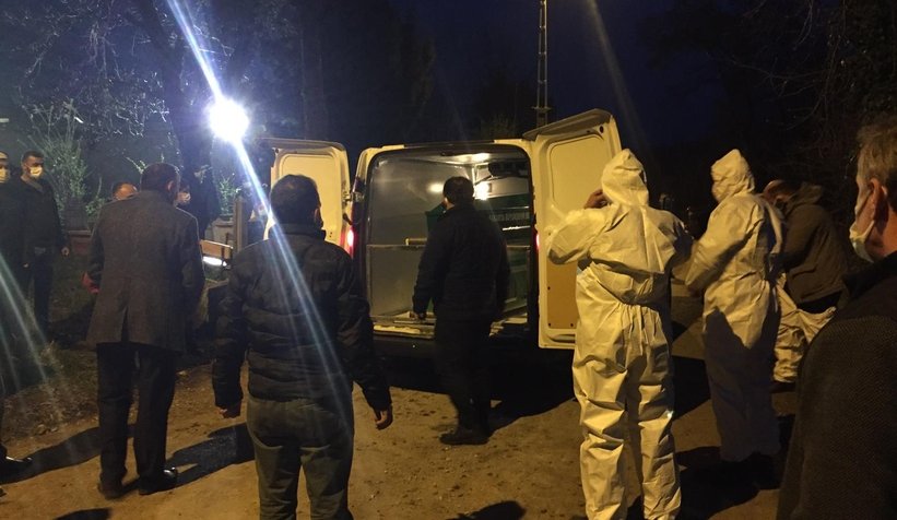 Koronadan ölen Akyazılı veteriner gece toprağa verildi