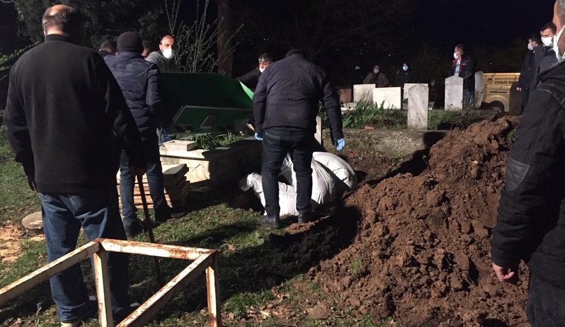 Koronadan ölen Akyazılı veteriner gece toprağa verildi