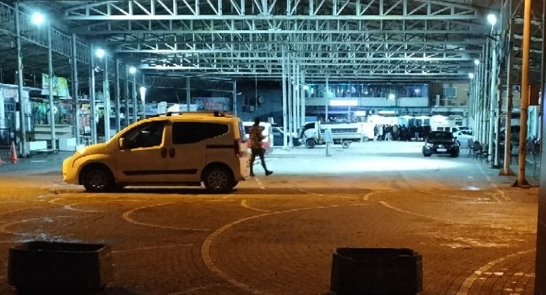 Kovulan grup restorana kurşun yağdırdı