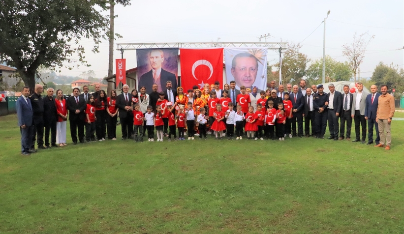 Köy Yaşam Merkezinde Cumhuriyet Şenliği