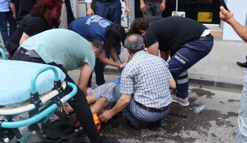 Küçük çocuğa otomobil çarptı