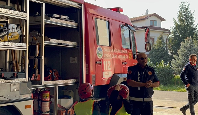 kucuk-kahramanlar-itfaiyede-egitim-aldismcxqlk5b3