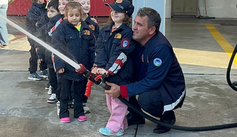 kucuk-kahramanlar-itfaiyede-egitim-aldismcxqlk5b3