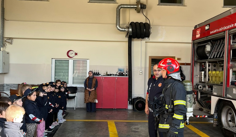 kucuk-kahramanlar-itfaiyede-egitim-aldismcxqlk5b3