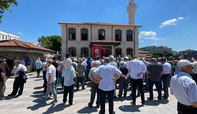 Kur'an-ı Kerim yakılmasına Sakarya'dan sert tepki