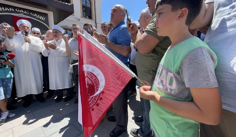 Kur'an-ı Kerim yakılmasına Sakarya'dan sert tepki