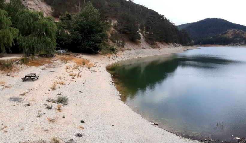 Kuraklık Sünnet Gölü'nü'de vurdu