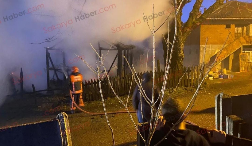 Kuruluk alevlere teslim oldu