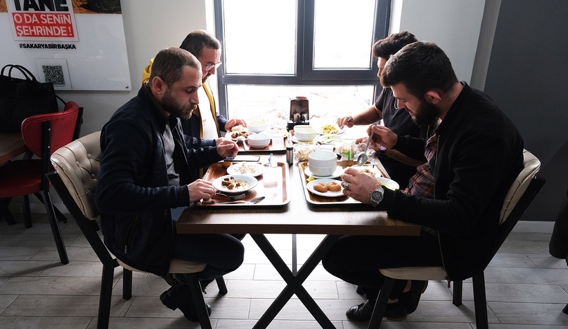 Kampüs Öğrenci Lokantası yoğun ilgi