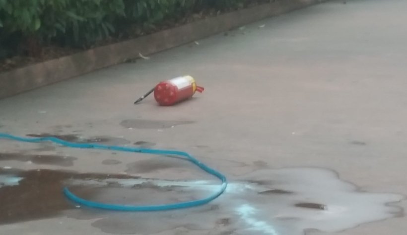 Kampüs yolunda yangın paniği