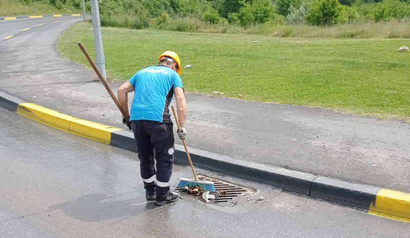 Kuvvetli yağışta Büyükşehir’den anında müdahale