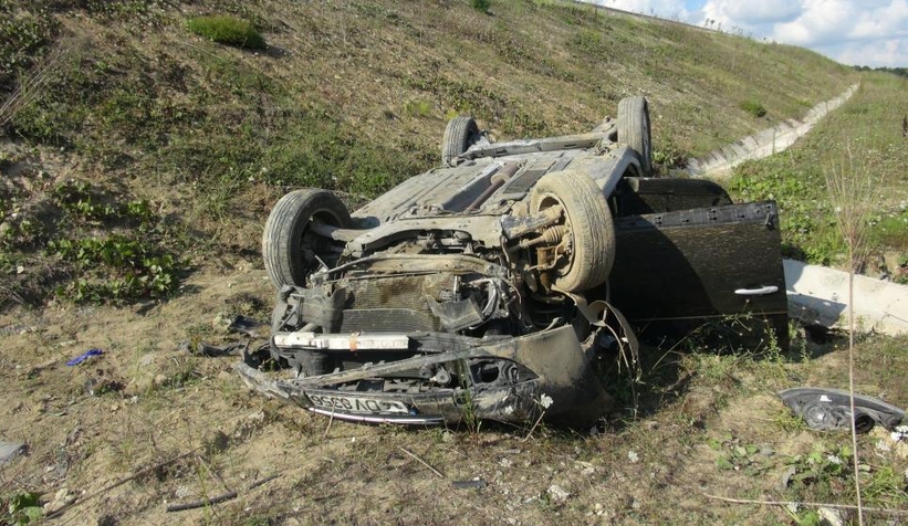 Kuzey Marmara Otoyolu'nda 100 metreden şarampole uçtu