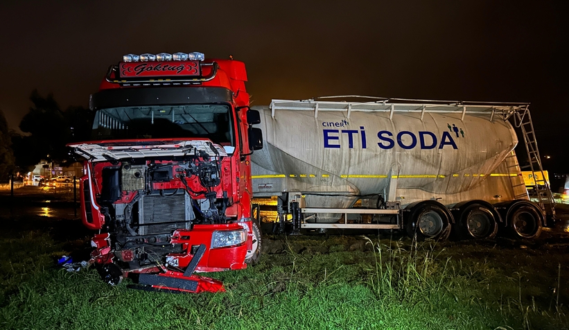 Kuzuluk Kavşağında kaza: 2 yaralı