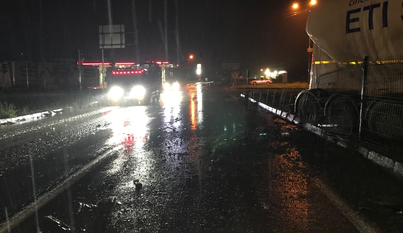 Kuzuluk Kavşağında kaza: 2 yaralı