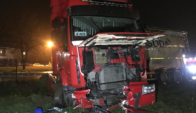 Kuzuluk Kavşağında kaza: 2 yaralı