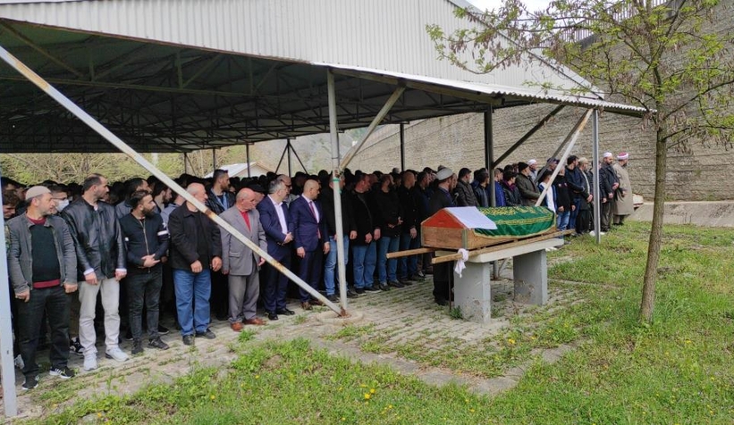 lisedeki-kavgada-olen-enes-e-aci-vedam2horum1mf