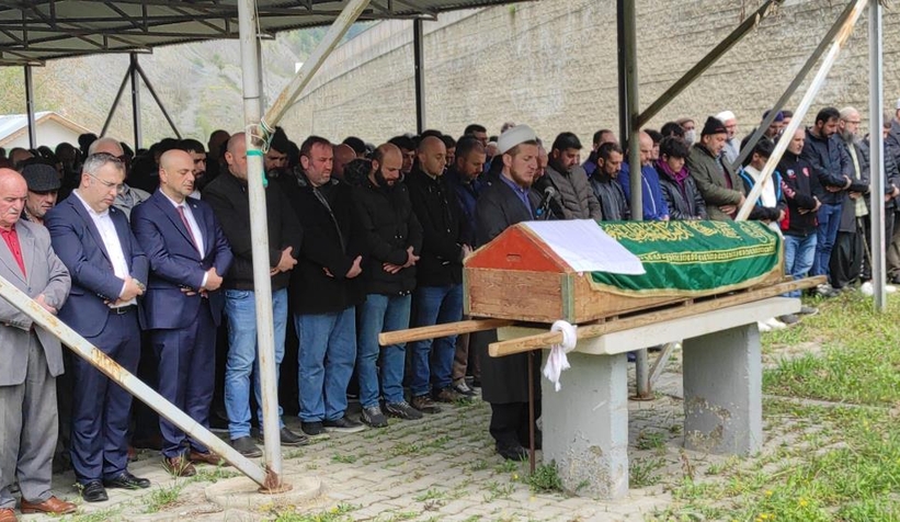 lisedeki-kavgada-olen-enes-e-aci-vedam2horum1mf