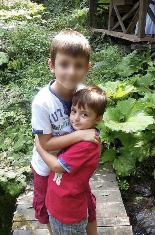 magandayi-bulmak-icin-mahalledeki-tum-silahlar-toplaniyora3krdzyrvc