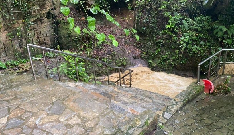 Mağara’da mahsur kalan 7 kişi kurtarıldı