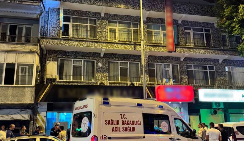 Mağazada kanlar içinde ölü bulundu