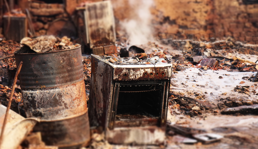 Mahalledeki evler kül oldu, geriye harabe kaldı