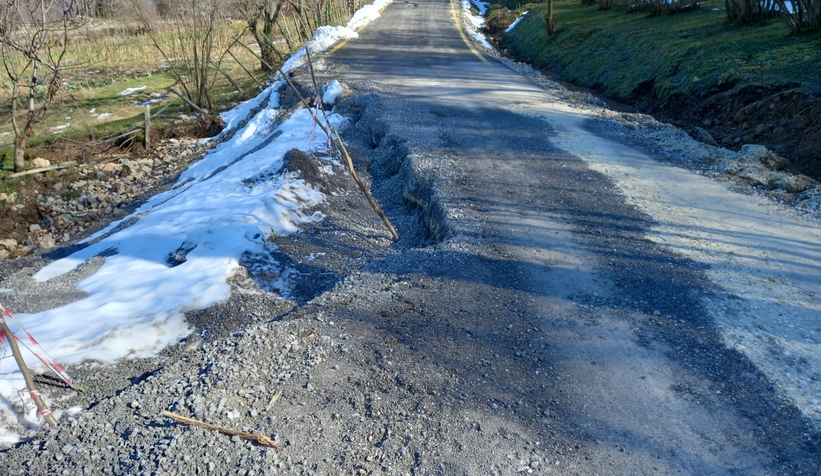 Mahallelinin heyelan korkusu, acil önlem istiyorlar