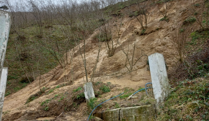 Mahallelinin heyelan korkusu, acil önlem istiyorlar