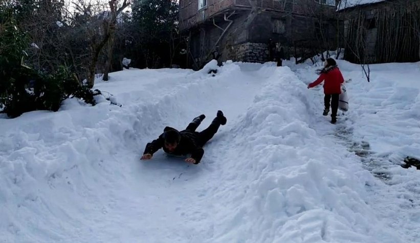 Mahallelinin kayak keyfi