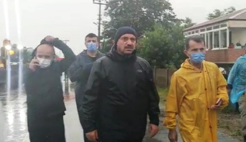 Mahsur kalan öğretmen ve öğrencileri AFAD kurtardı