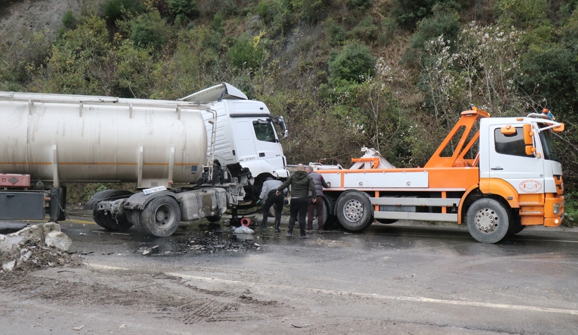 makaslayan-tir-karayolunu-kapadisetvzhgwuj