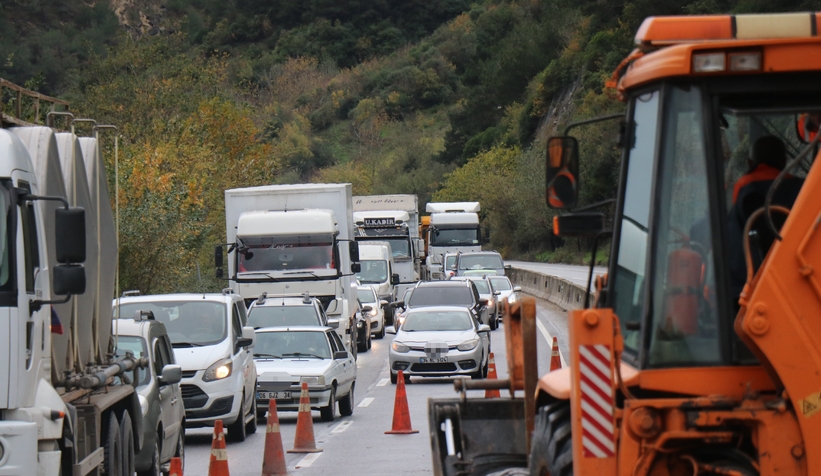 makaslayan-tir-karayolunu-kapadisetvzhgwuj