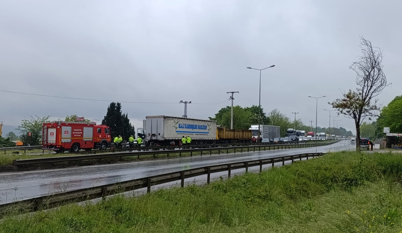 makaslayan-tir-zincirleme-kazaya-neden-oldurepxa2jot1